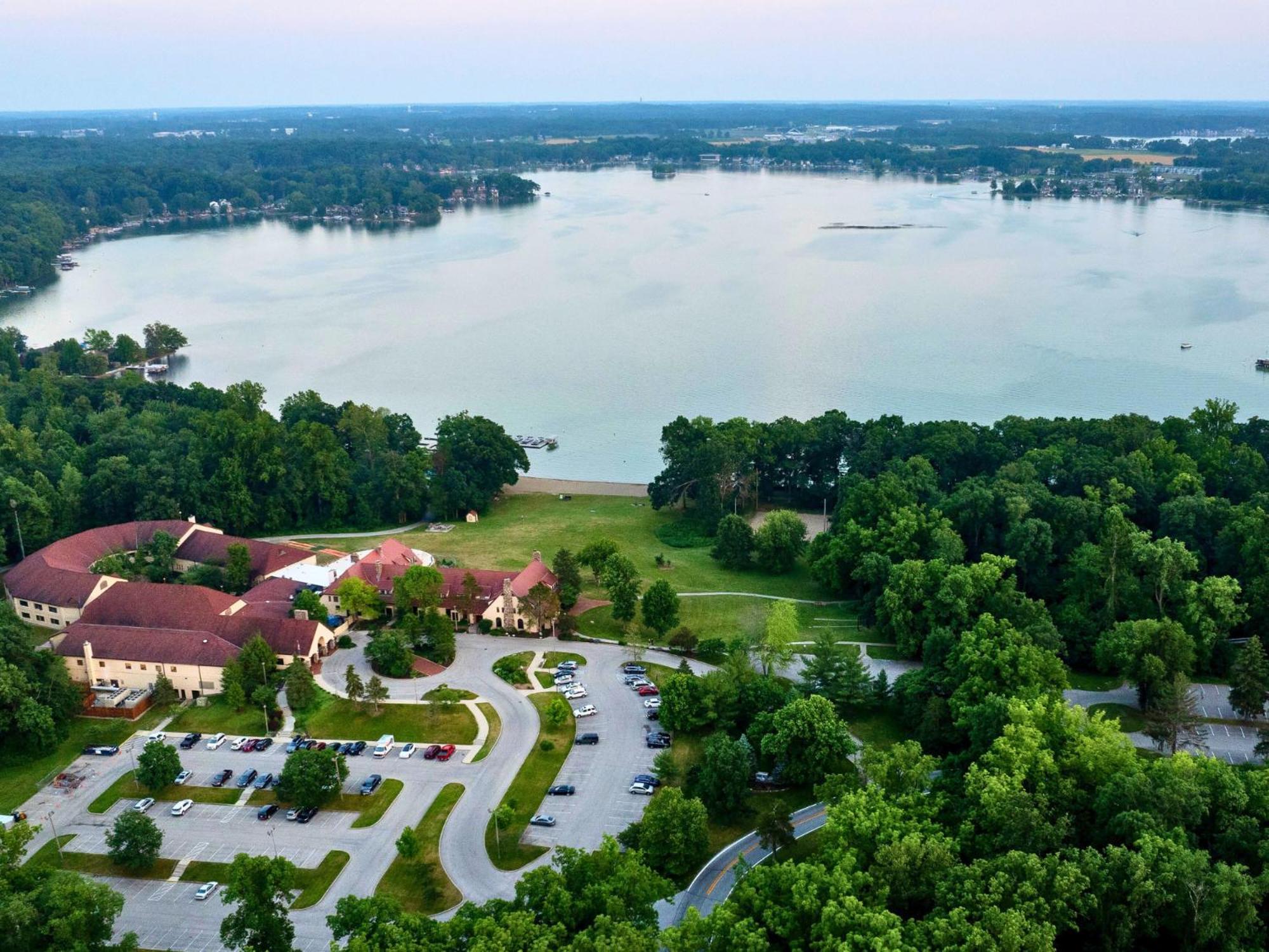 Potawatomi Inn & Cabins Angola Eksteriør bilde