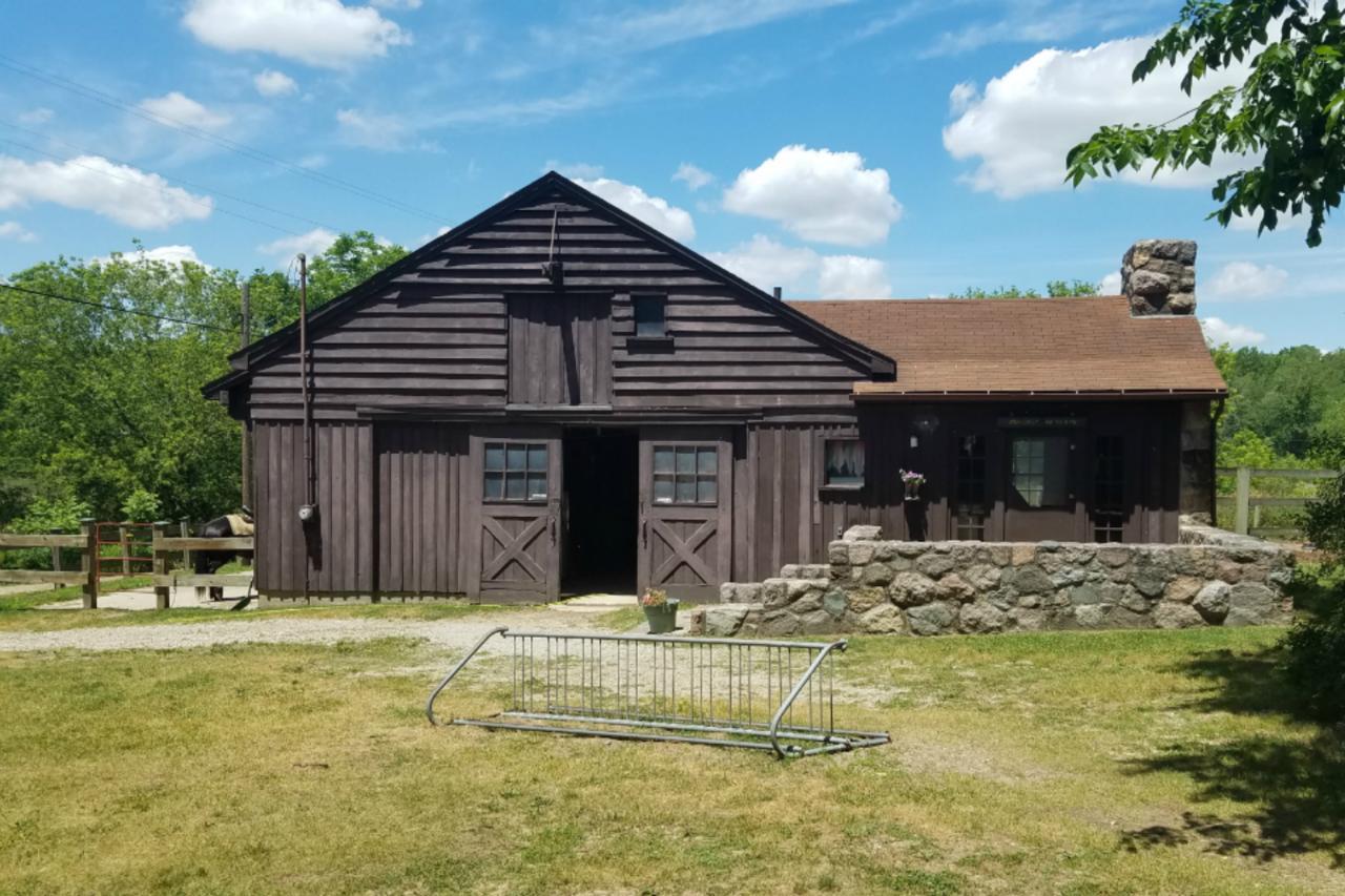 Potawatomi Inn & Cabins Angola Eksteriør bilde